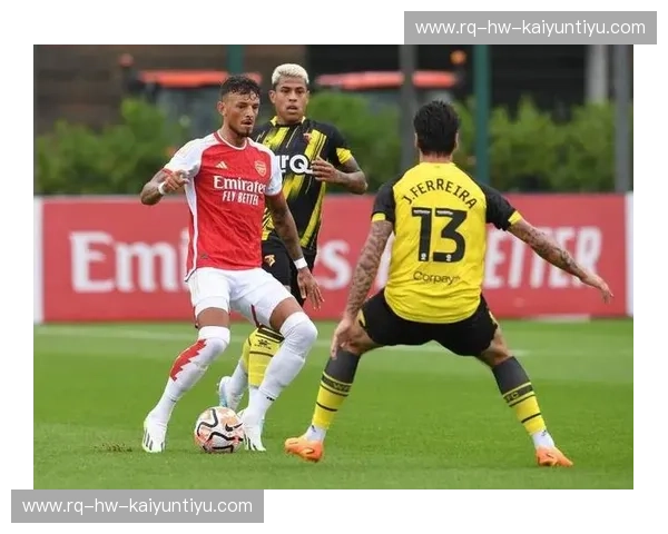 宿命之战：当大黄蜂遇上帽匠，沃特福德与卢顿的M1德比究竟在争什么？